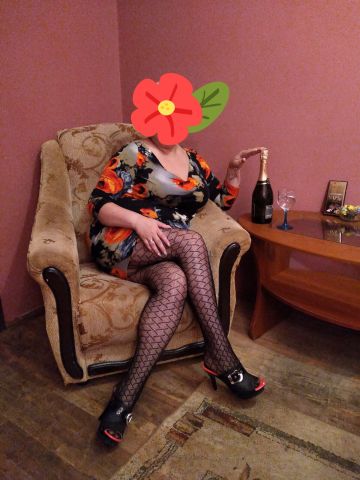 Эсмеральда Вип Реал Блондинка